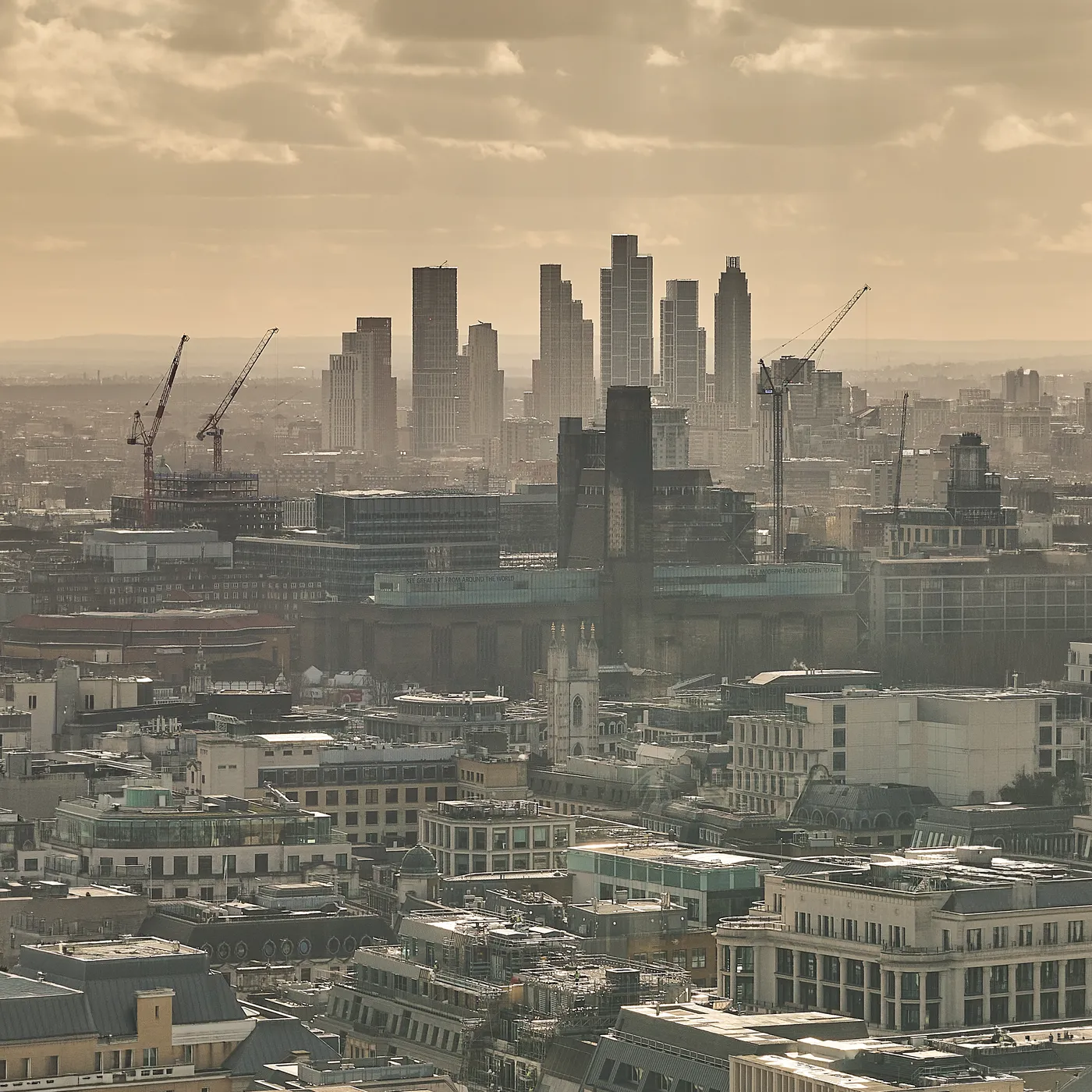 Image of Iconic London Mixed-use Estate 18 stakeholders engaged on-site,Priority customer journeys identified,Foundation for phased CX strategy established